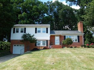 112 Martingale Rd, Lutherville Timonium, MD 21093