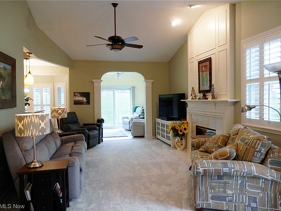 2nd image of 9842 Country Club Cir