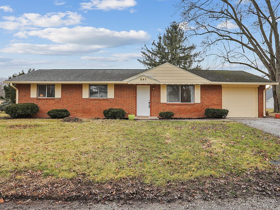 1st image of 641 Lake View Dr