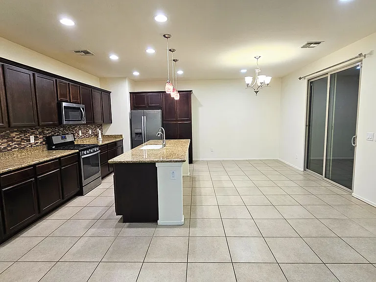 12043 W Briles Rd — Photo 11