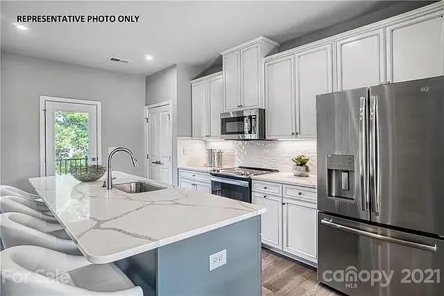 342 Chattooga Way — Photo 3