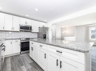 59 North St, Enfield, CT 06082