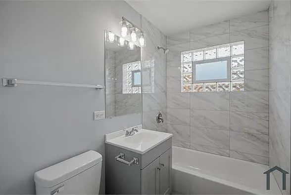 2537 E 83rd St #1 — Photo 11