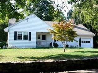 15 Santa Fe Ave, Hamden, CT 06517