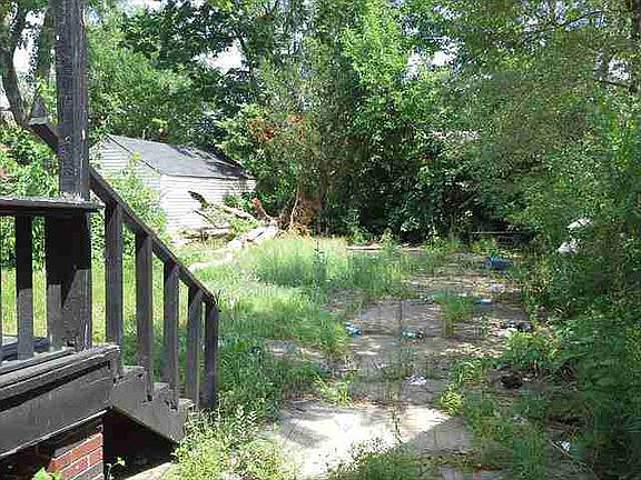 16166 Parkside