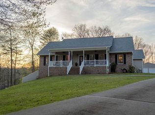 141 Chambers Mtn, Mineral Bluff, GA 30559