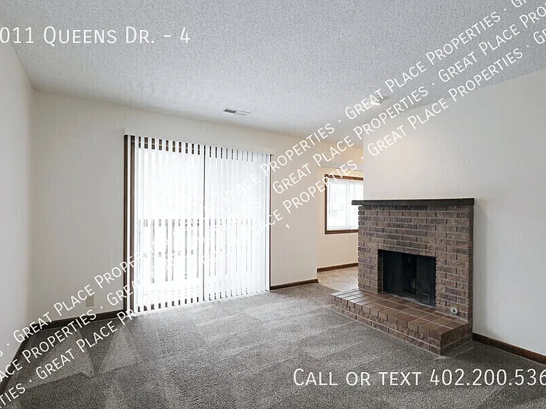 6011 Queens Dr #4 — Photo 11