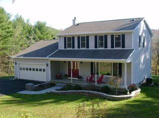 208 Old Siek Rd, Troy, NY 12180