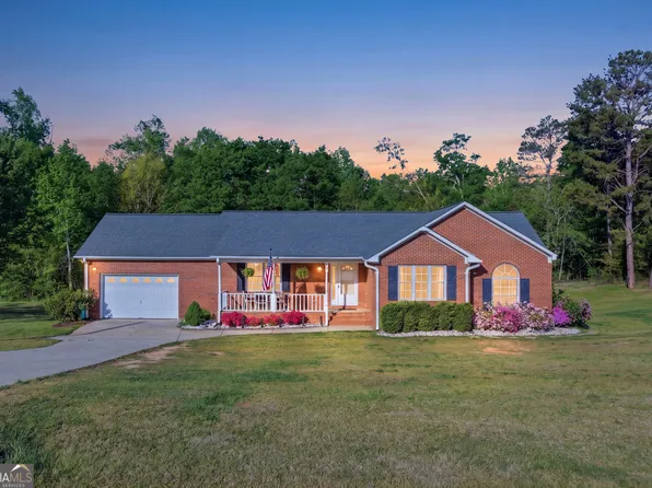 260 Brookhaven Cir, Toccoa, GA 30577