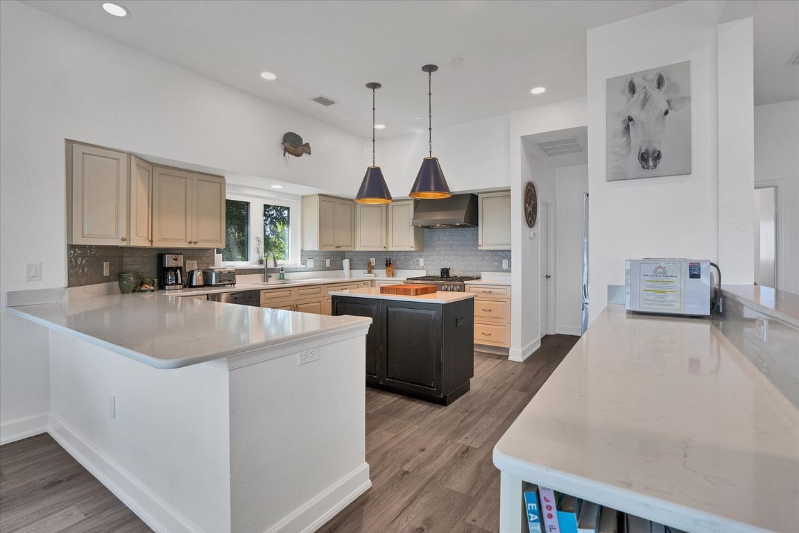 next background image