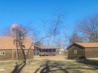 501 NW 6th St, Leon, IA 50144