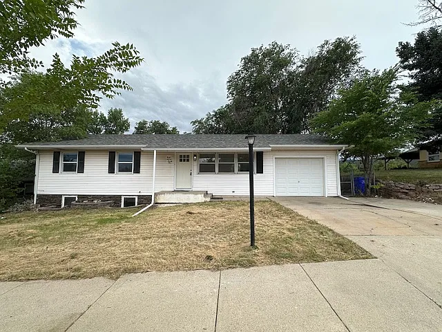 4721 S Canyon Rd — Photo 1
