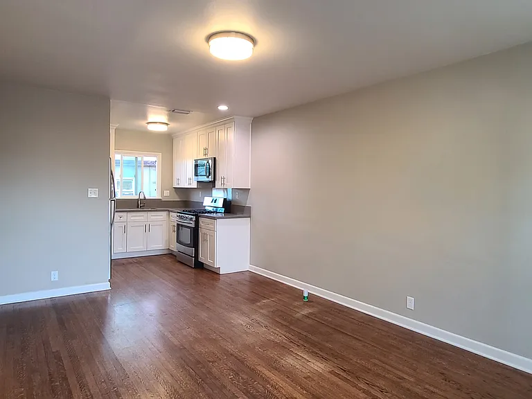 1302 S San Gabriel Blvd #B — Photo 2
