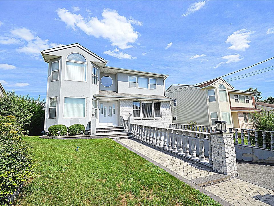 15 Chaffee Ave, Albertson, NY 11507 Zillow