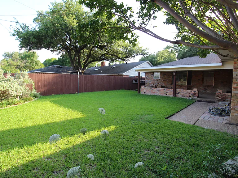 10146 Coveridge Dr — Photo 21