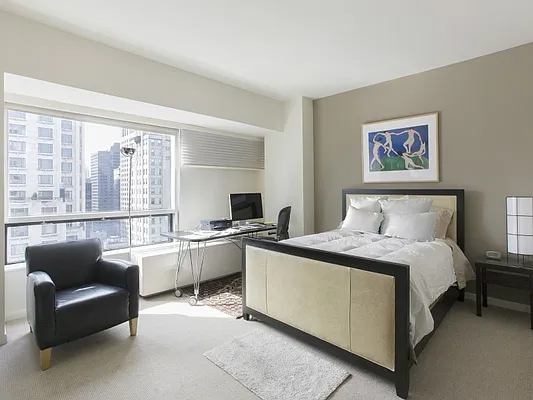 Sold by Sotheby's International Realty | media 23