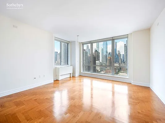 Rented by Sotheby's International Realty | media 9