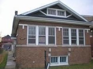 8450 S Oglesby Ave, Chicago, IL