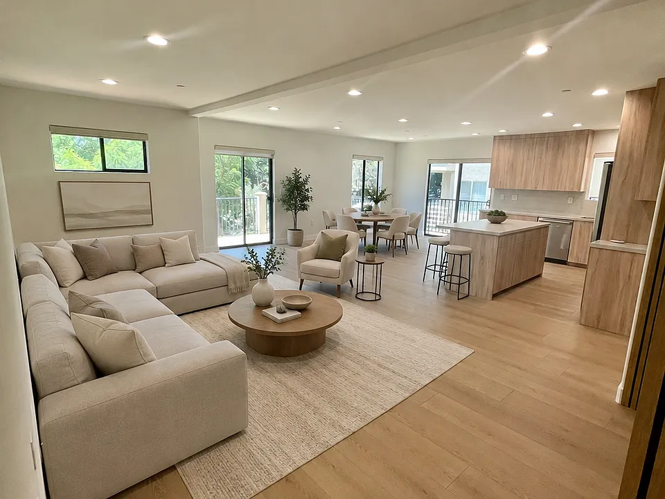 1146 N Hacienda Pl #4