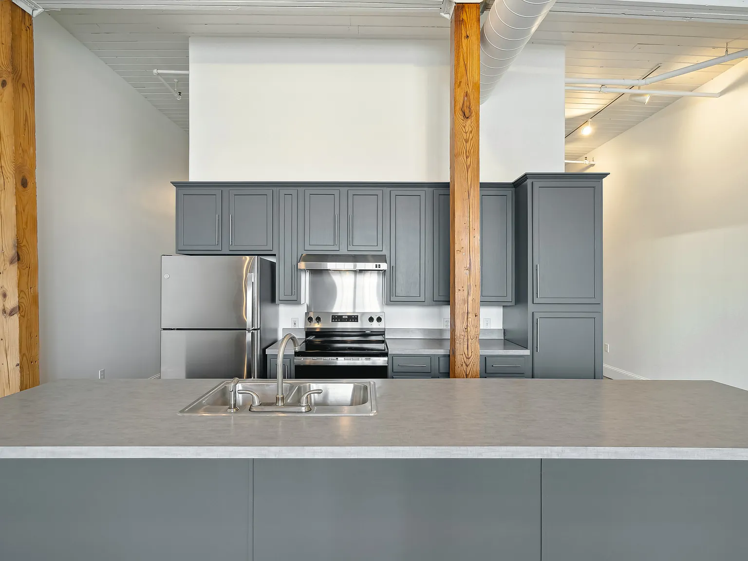 RiverLofts @ 460 Tennessee — Photo 4