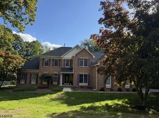 28 Ranney Rd, Washington Twp., NJ 07853