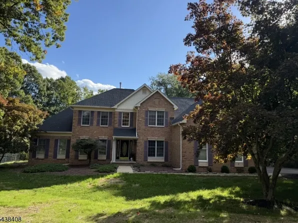 28 Ranney Rd, Washington Twp., NJ 07853