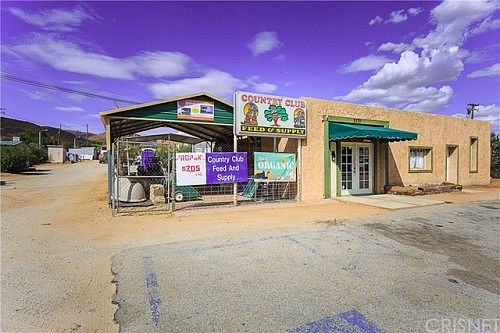 2nd image of 3771 Sierra Hwy