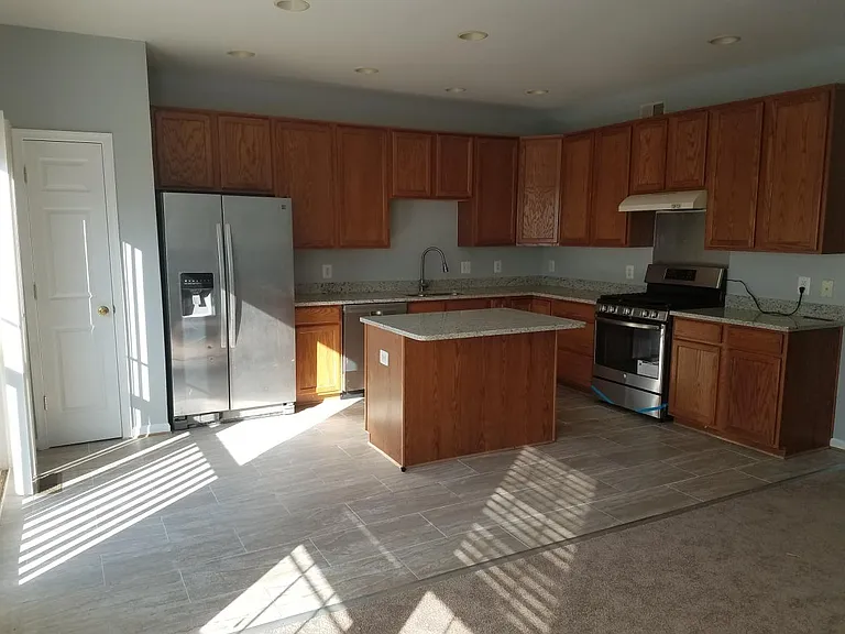20268 Seneca Sq — Photo 19