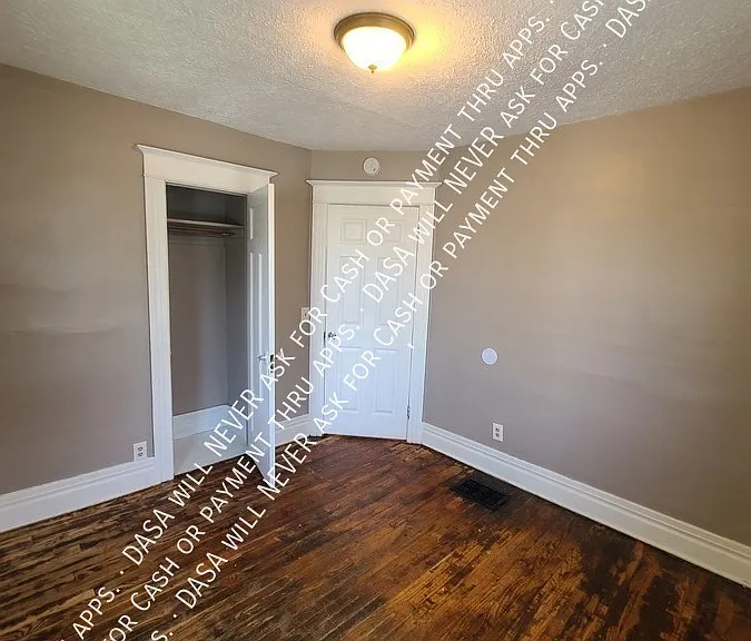 33 Kislingbury St #UPPER — Photo 10