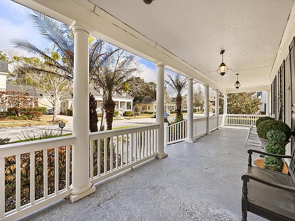 5th image of 815 Spring Park Loop