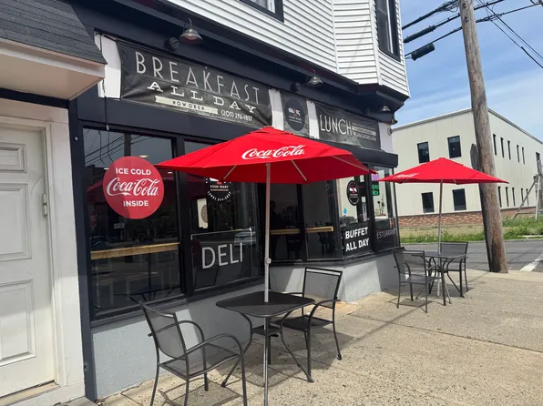 (undisclosed Address), Bridgeport, CT 06607