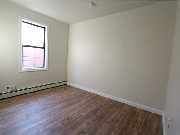 3rd image of 115 Southside Ave APT C2