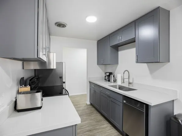Barrett Apartments