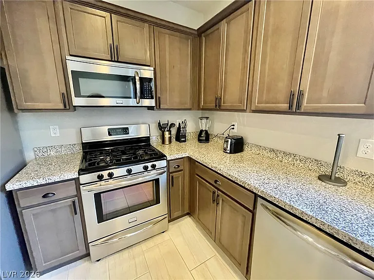 173 Elexese Ct — Photo 10