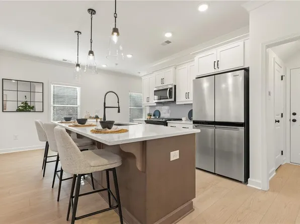 546 Feldspar Way, Lawrenceville, GA 30043