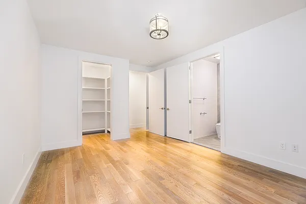 Sold by NY Best Deal Realty LLC | media 3