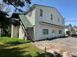 17 Parsons St, Presque Isle, ME 04769