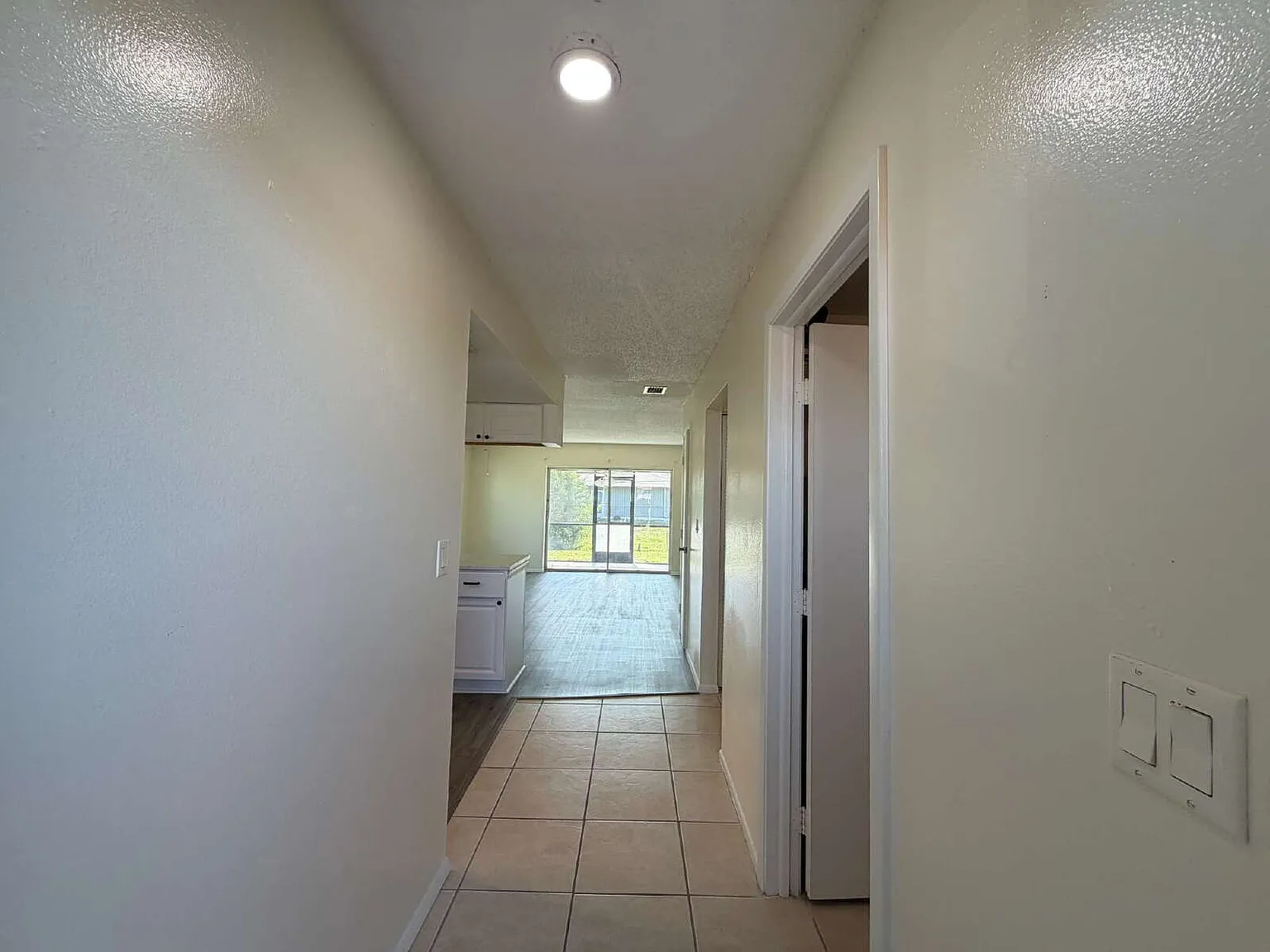 2 bed, 2.0 bath, 1100 sqft, $1,450 — Photo 3