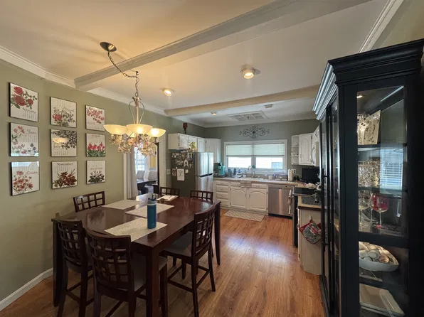 24 Stoughton St, Medford, MA 02155
