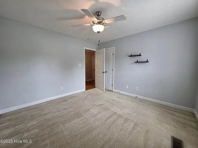 205 Woodberry Pl — Photo 24