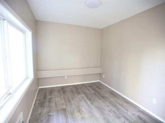 5th image of 11373 100th Ave NE #B