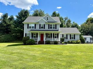 11 Reynolds Rd, Poughquag, NY 12570