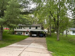 8565 Riverest Dr, Portland, MI 48875
