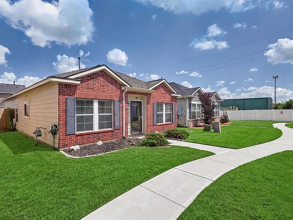 2nd image of 20519 Sycamore Crest Ln