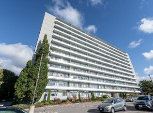 580 Christie St #612, Toronto, ON M6G3E3