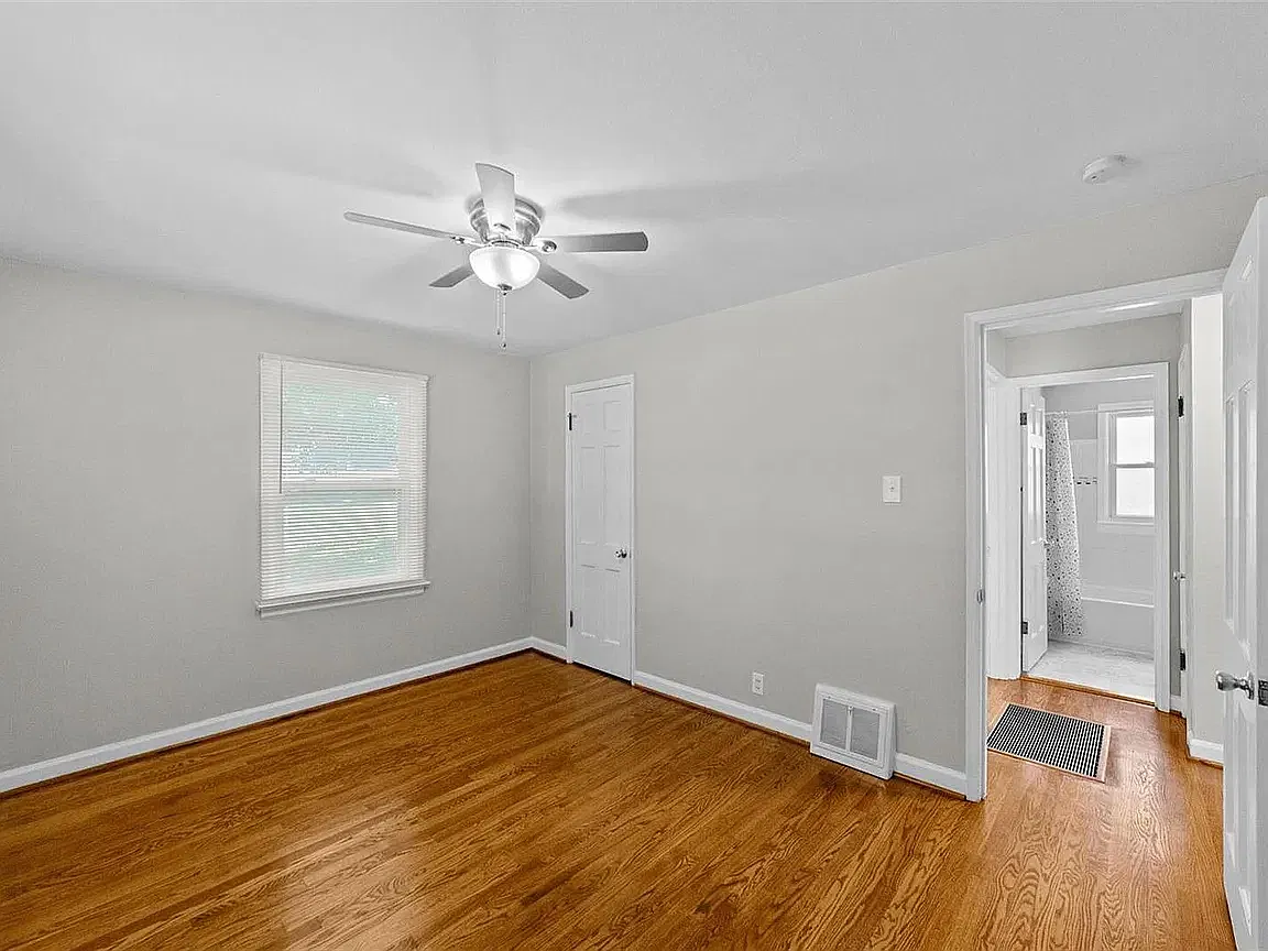 2 bed, 792 sqft, $1,250 — Photo 2