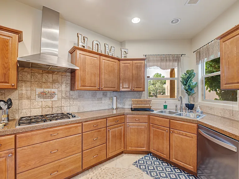 8860 Desert Fox Way NE — Photo 19