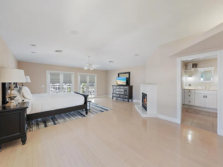 8538 SE Coconut St — Photo 29