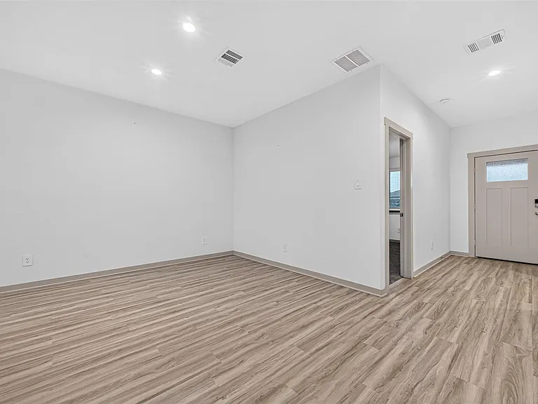 3530 Terrace Landing Ct — Photo 7
