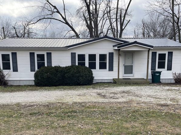 904 County Rd, Brunswick, MO 65236